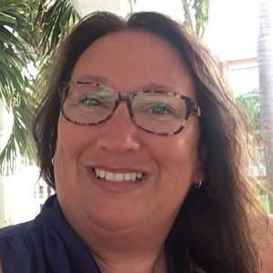 Meet your Posher, Genevieve